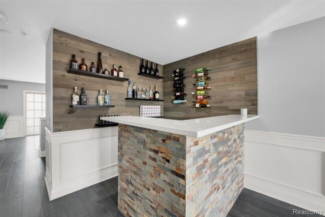 Building Photo - 3285 Newbury Pl