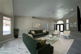 Building Photo - 3809 Cranbrook Hill St