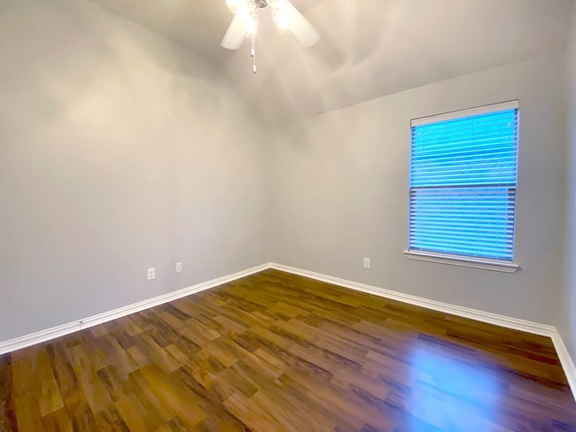 Building Photo - 2641 Sandcherry Dr