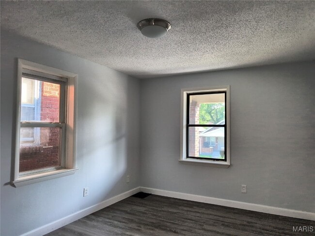 Building Photo - 7116 Edison Ave