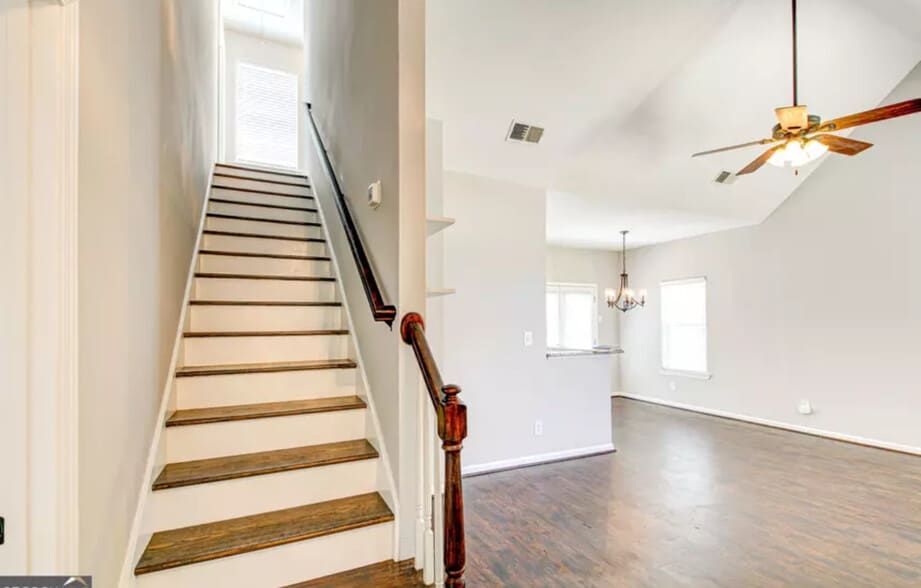Building Photo - 513 N Fairfield Dr