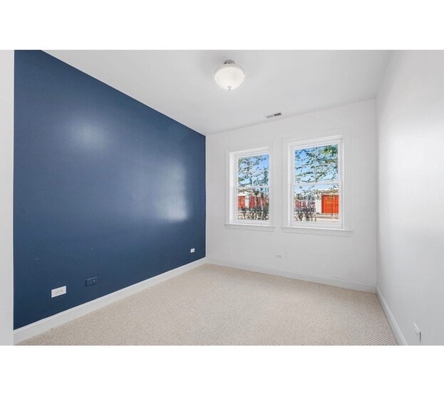 Building Photo - 2204 N Natchez Ave