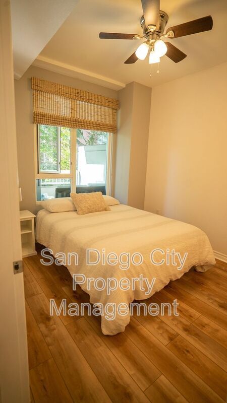 Building Photo - 300 W Beech St