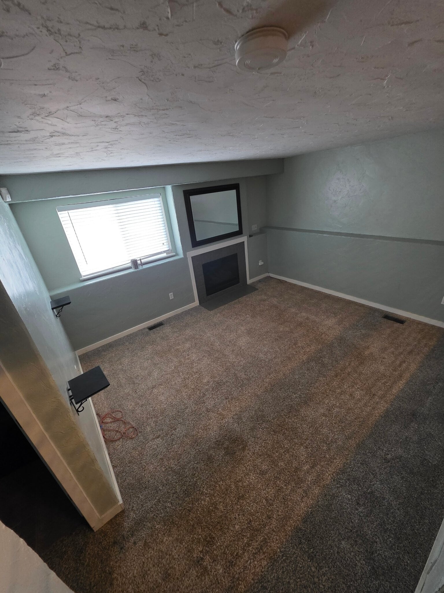 Building Photo - 13389 N Mariposa Ct