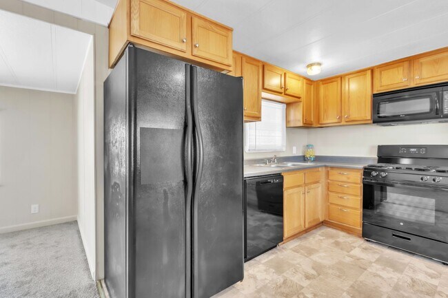 Building Photo - 3 BR/1BA | Mobile Home |2+ Acres