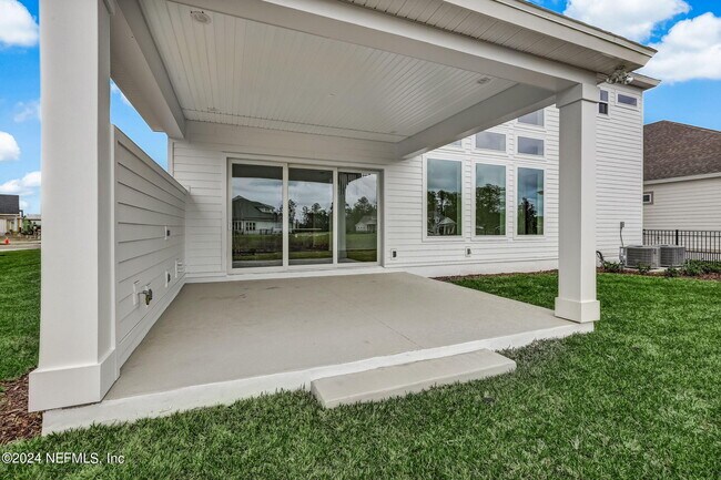 Building Photo - 12113 Bull Pne Blvd