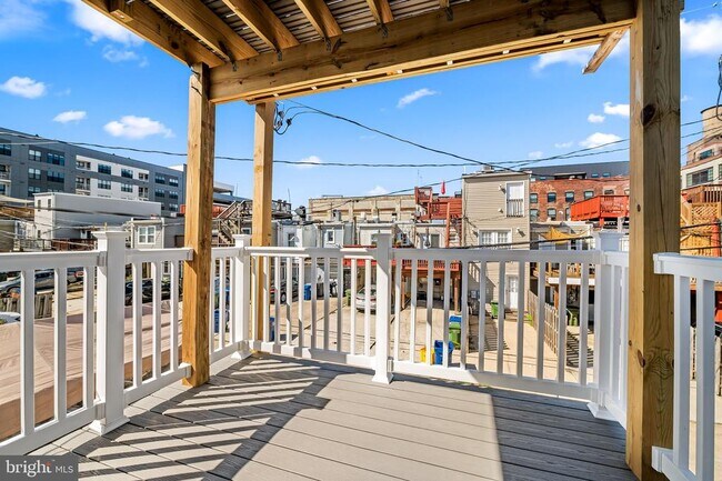 Building Photo - 1724 S Hanover St