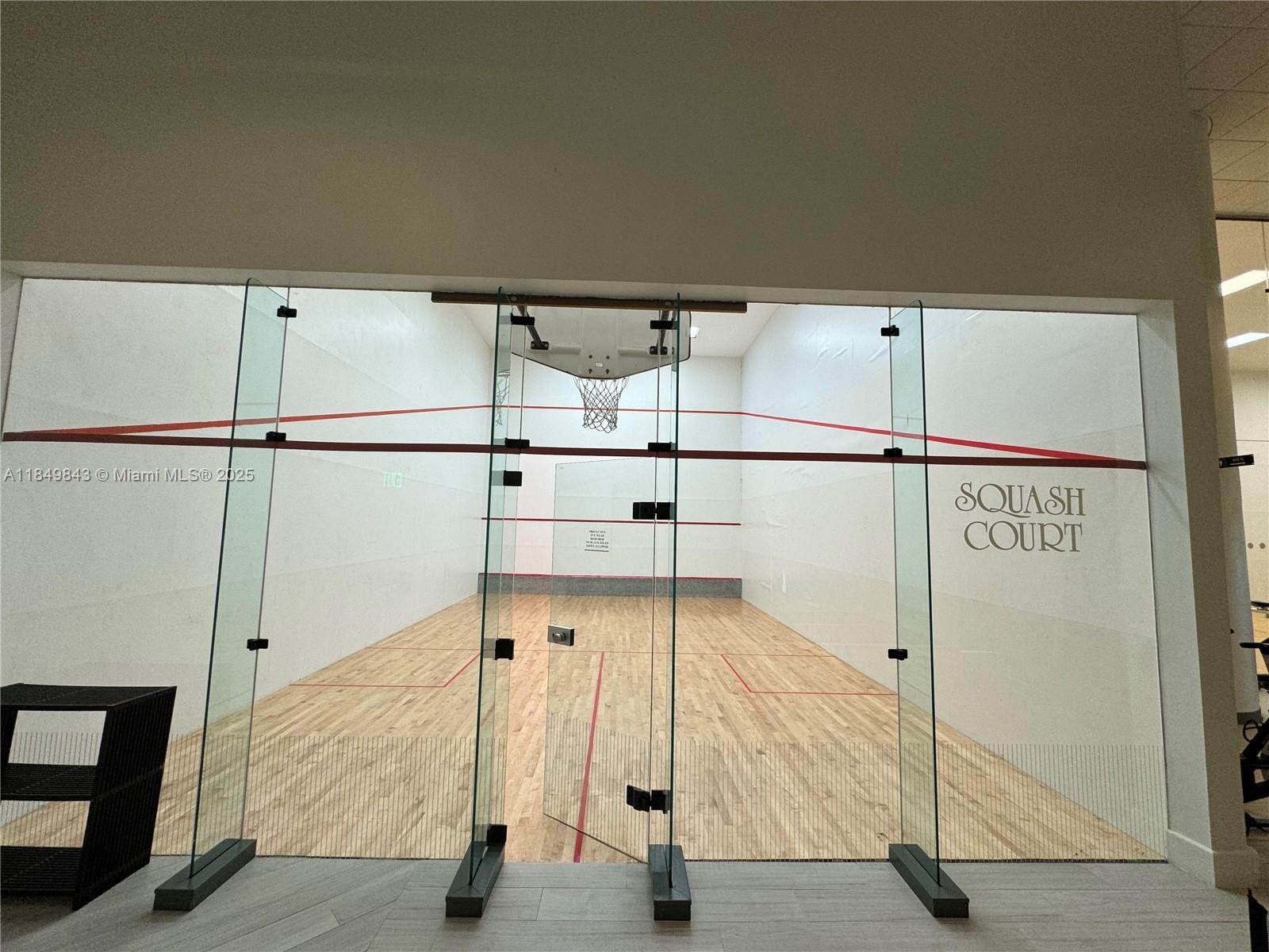 Fitness Area - 16500 Collins Ave