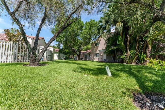 Building Photo - 1462 Springside Dr