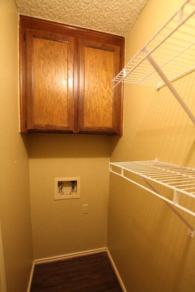 Building Photo - Garrett Duplex 8302/8304