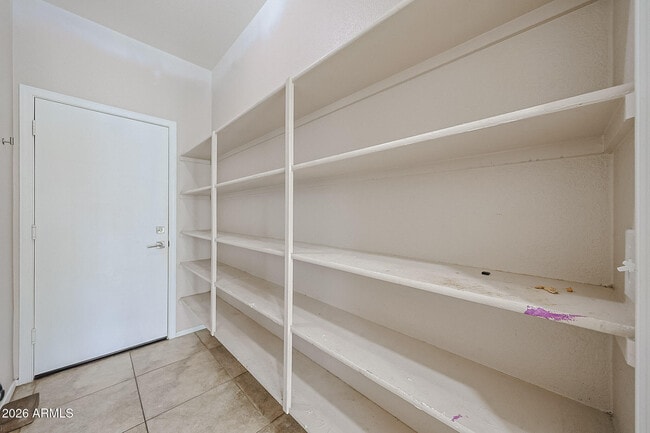 Building Photo - 15569 W Gelding Dr