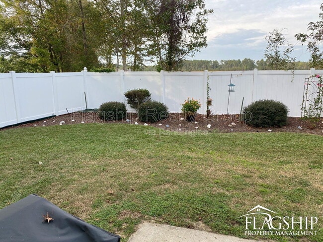 Building Photo - 1310 Thomas Langston Rd