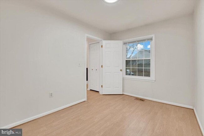 Building Photo - 12451 Plowman Ct