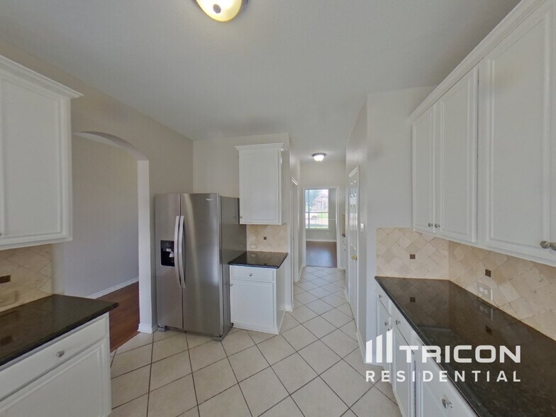 Building Photo - 1512 Autumnmist Dr