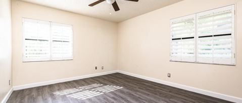 Building Photo - 4 Baywood Dr