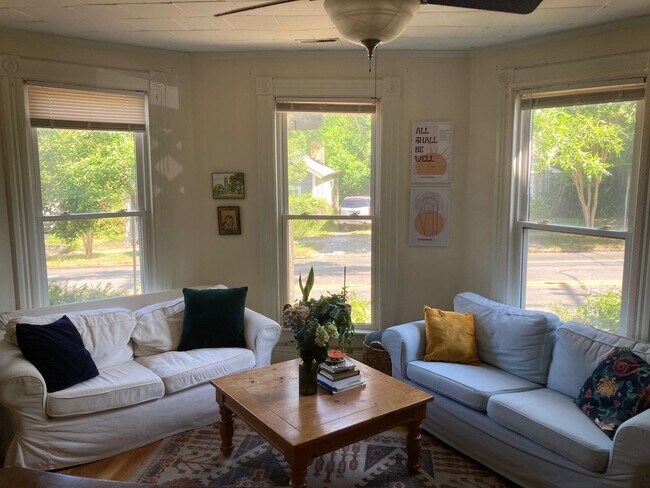 Building Photo - Great home in Durham!
