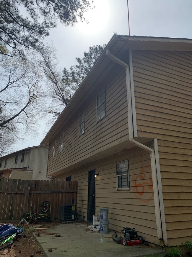 Building Photo - 1225 Creek Forest Ct NW