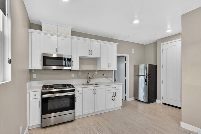 Building Photo - 1733 Artemisia Ct