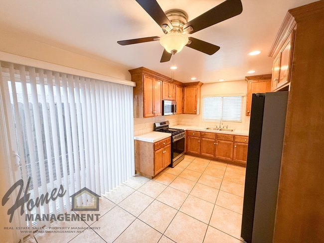 Building Photo - Homes Management - 4 Bed, 2 Bath House on Cul-de-Sac