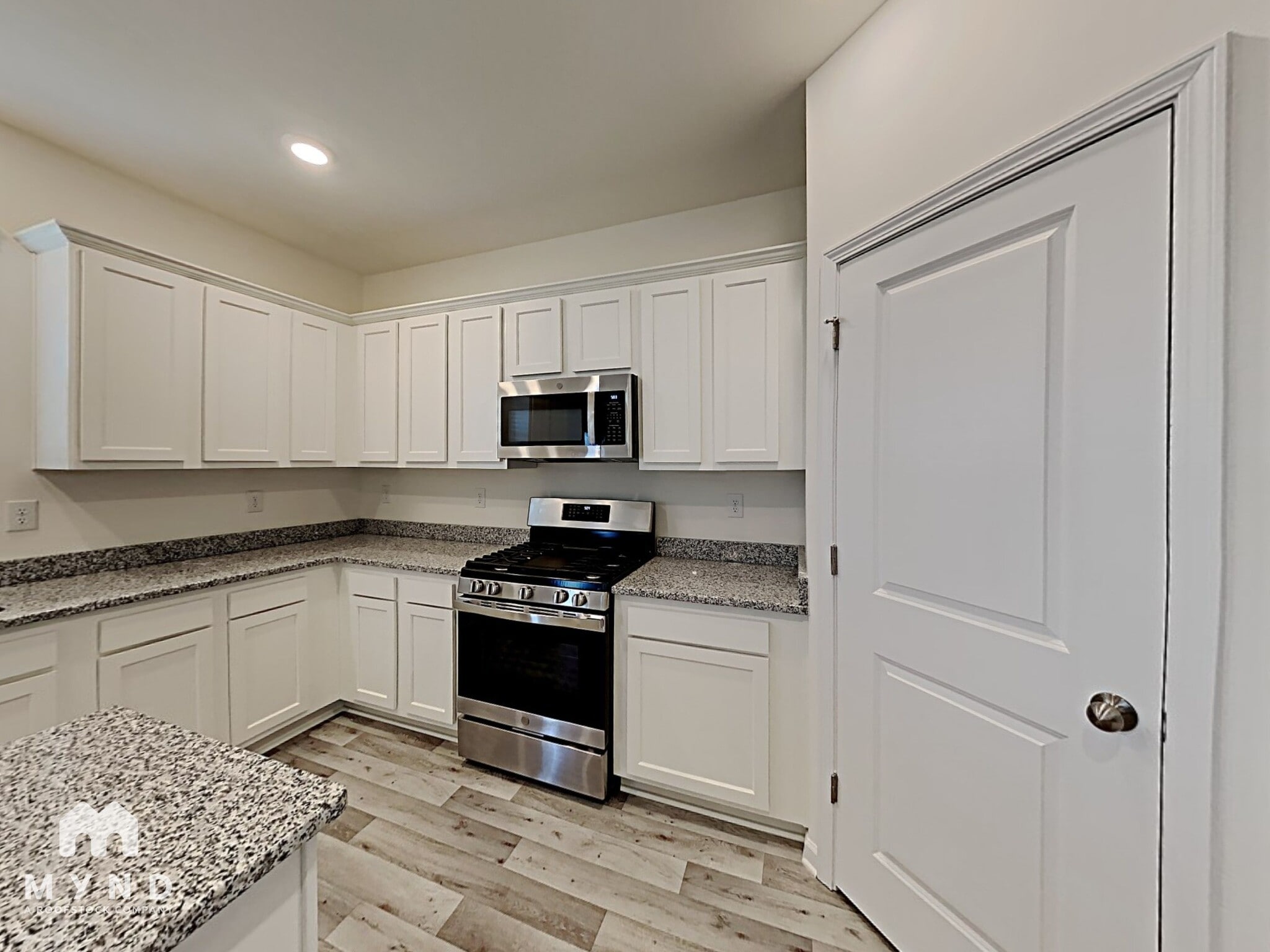 Building Photo - 354 Rayland St