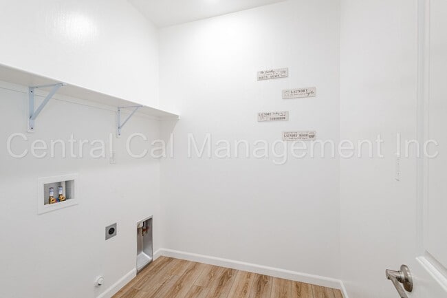 Building Photo - 15810 Cole Brk Ct