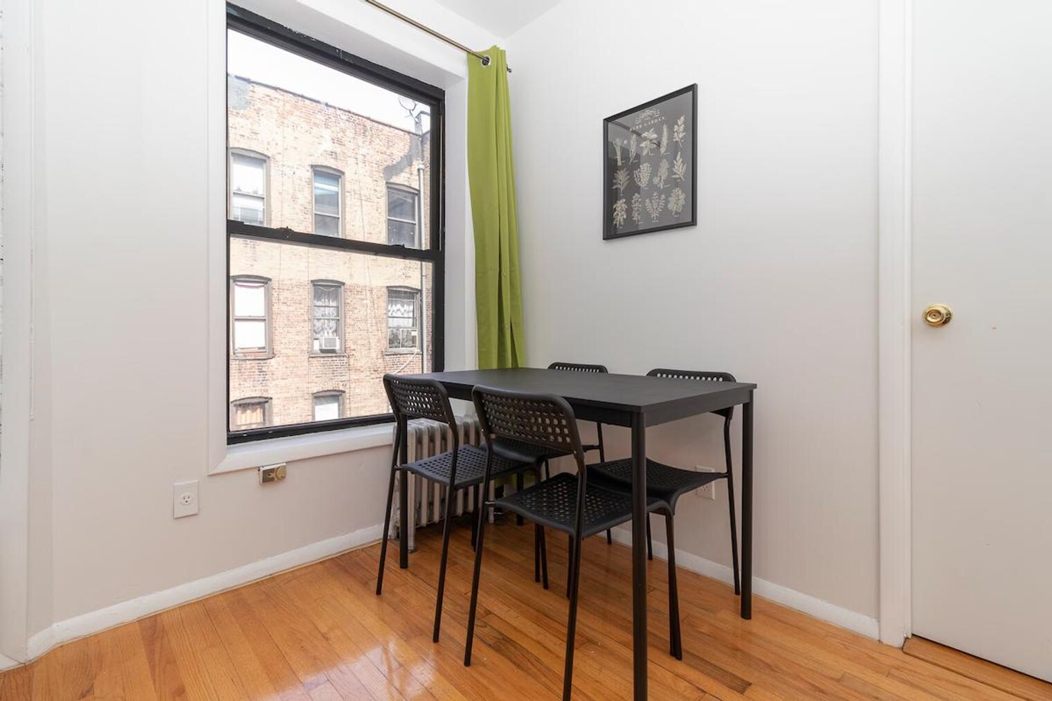 Building Photo - 334 E 96th St