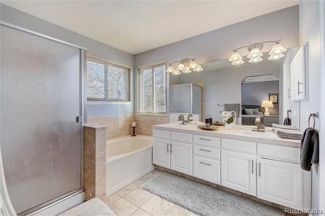 Building Photo - 1714 Foxfield Dr