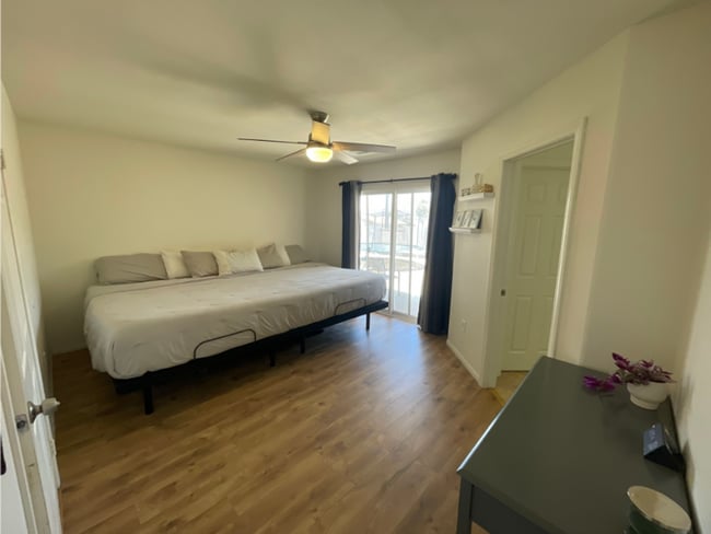 Building Photo - Large 4 Bedroom 2 bath Home in Chocolate Drop Neighborhood