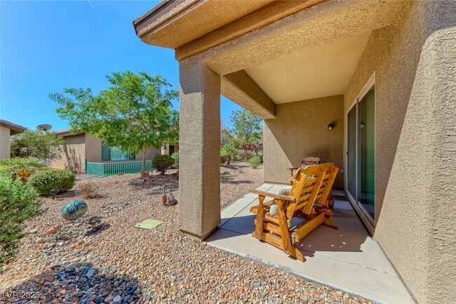 Building Photo - 6159 Isola Peak Ave