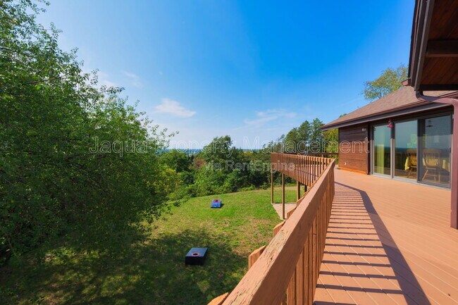 Building Photo - 61180 48th Ave