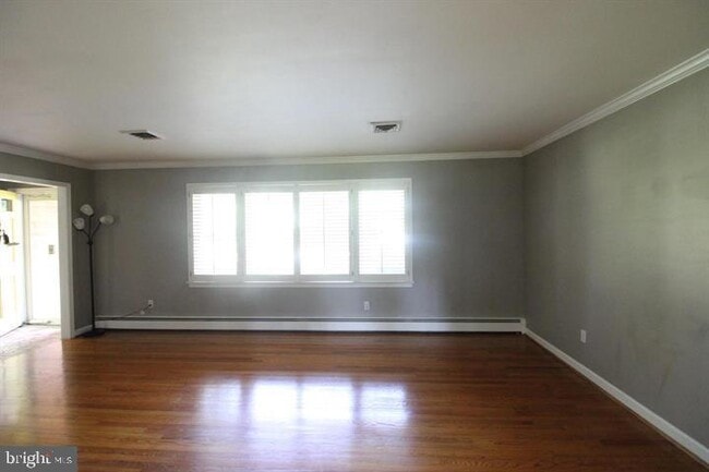 Building Photo - 4401 Jackson Pl