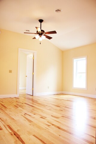 Building Photo - 108 N Winooski Ave