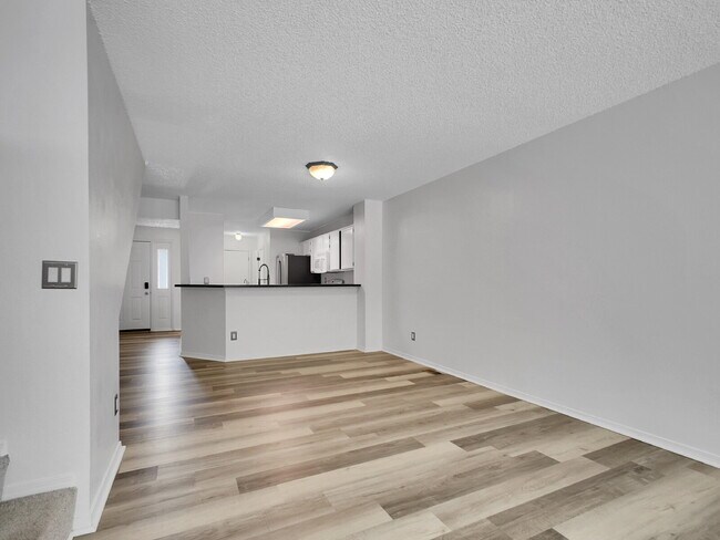 Building Photo - $2,395.00 2 bed, 2.5 bath townhome located...