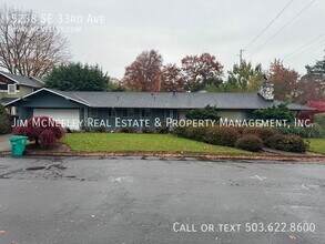 Building Photo - 5238 SE 33rd Ave