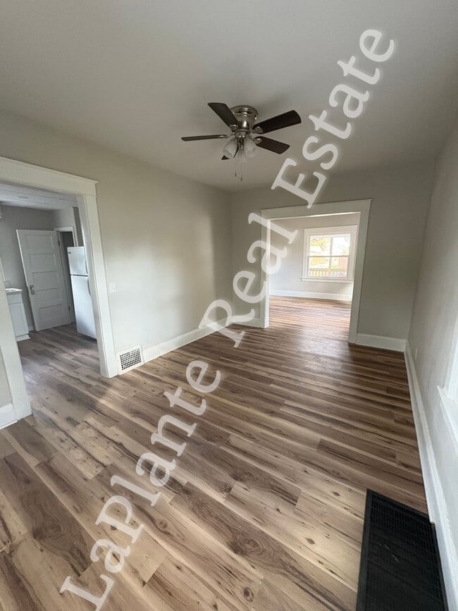 Building Photo - Freshly Updated 3-Bedroom Home on Greenwoo...