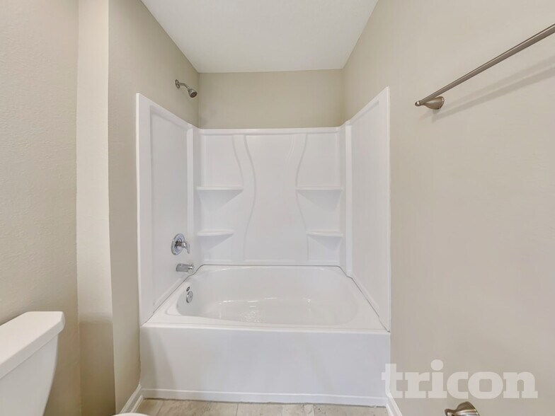 Building Photo - 56 Raphael Ln
