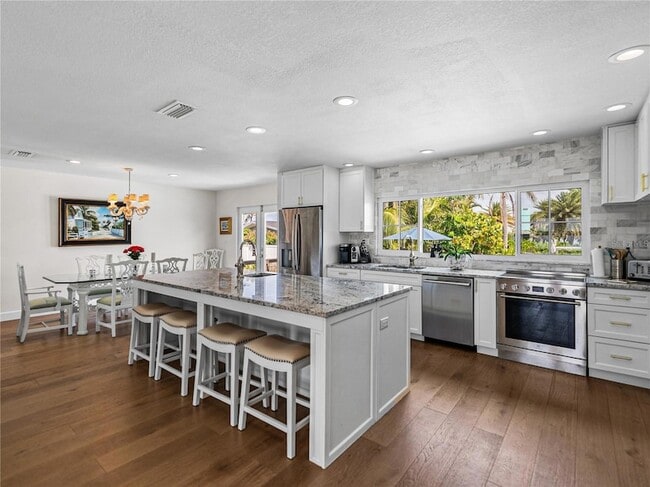 Building Photo - 829 59th Ave