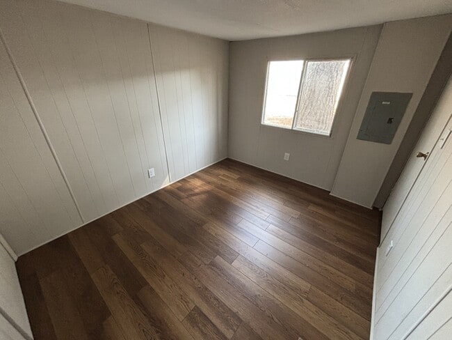 Building Photo - 300-27 Ricks Road