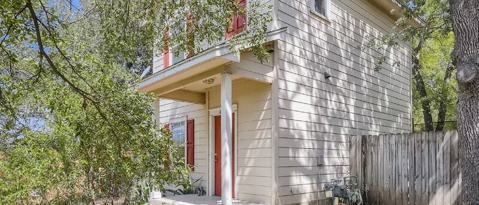 Building Photo - 1200 Perez St