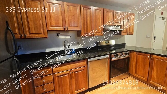 Building Photo - 335 Cypress St