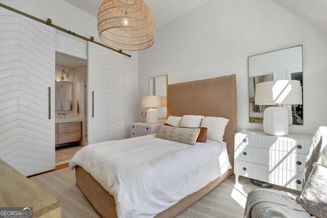 Building Photo - 118 Gainey Ln