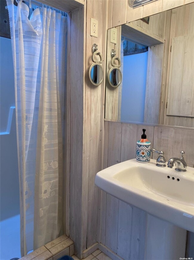 Building Photo - 760 Ocean Breeze Walk