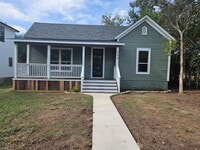 Building Photo - 502 Walker St