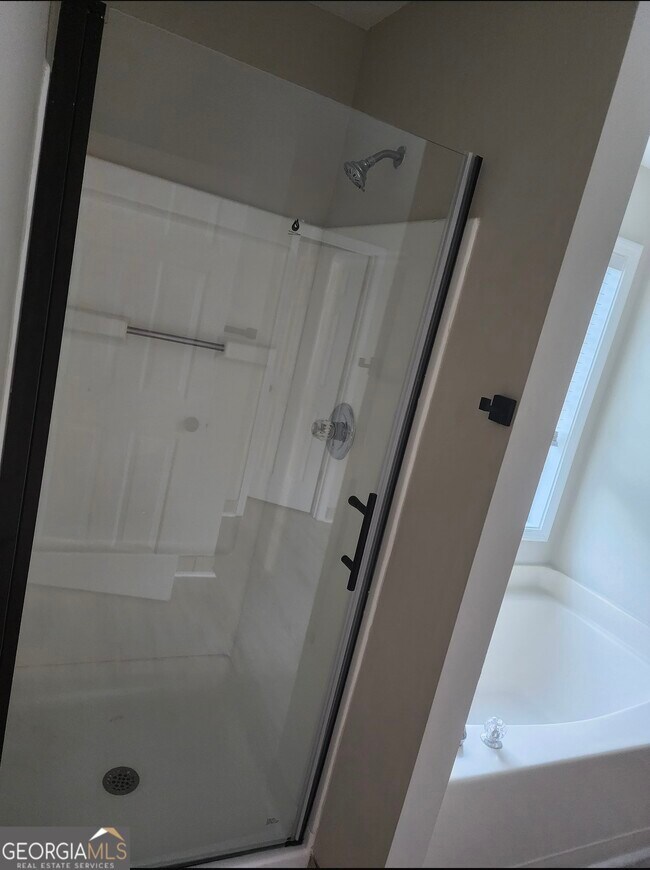 Building Photo - 138 Shady View Pl