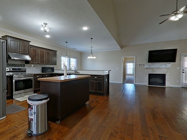 Building Photo - 3024 Margot Ln