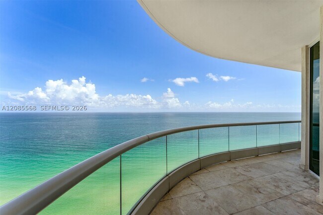 Building Photo - 16047 Collins Ave