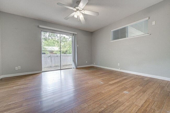 Building Photo - 4806 Avenue F
