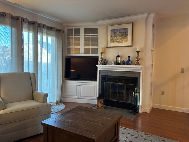 Building Photo - 28 Mallard Cove Rd