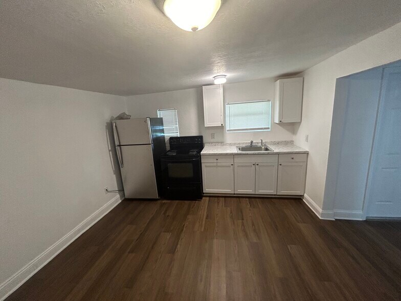 Building Photo - 308 Petteway Dr