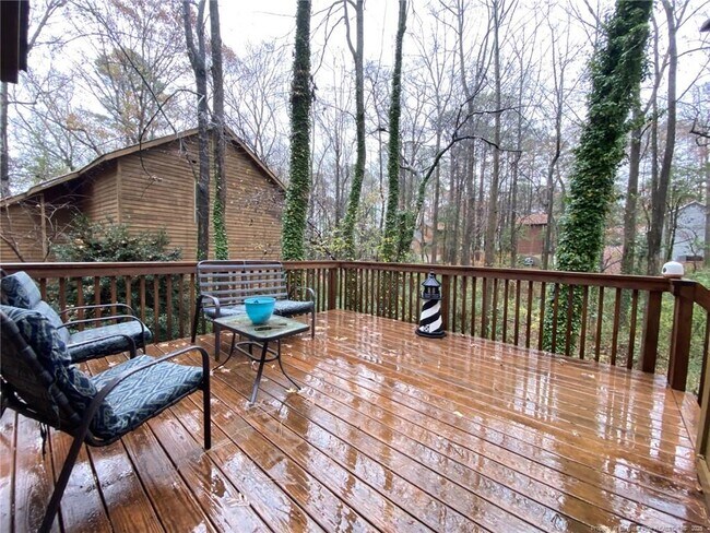 Building Photo - 314 Watergap Dr